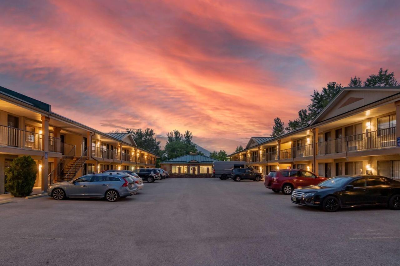 Surestay Plus Hotel By Best Western Salmon Arm Dış mekan fotoğraf