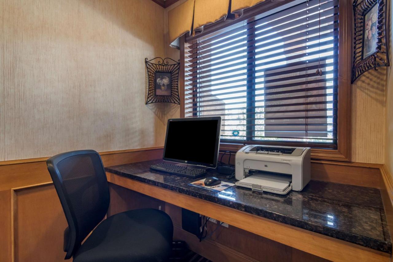 Surestay Plus Hotel By Best Western Salmon Arm Dış mekan fotoğraf