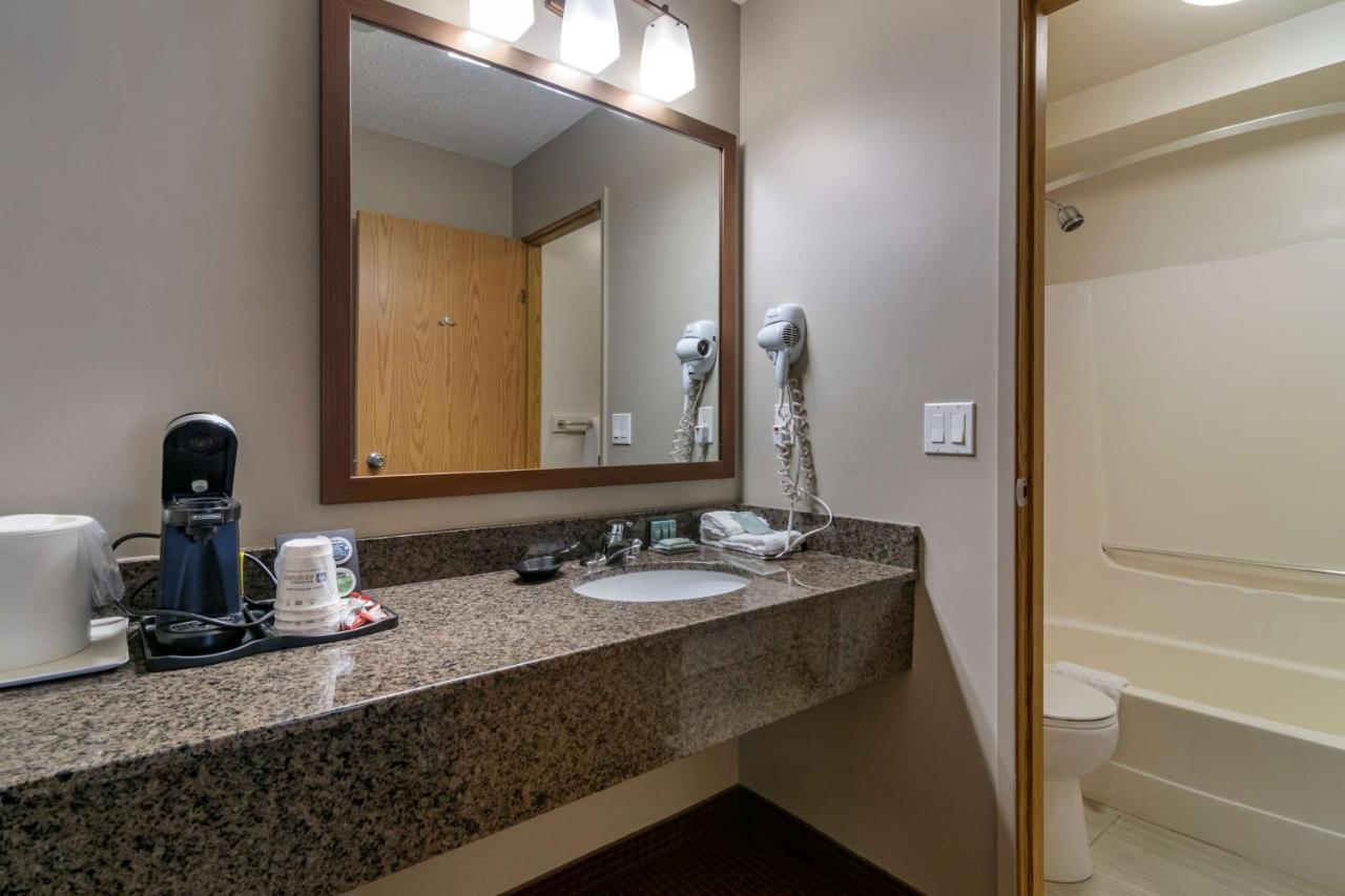 Surestay Plus Hotel By Best Western Salmon Arm Dış mekan fotoğraf