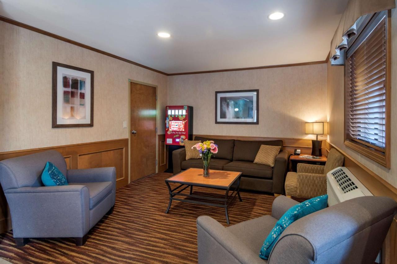 Surestay Plus Hotel By Best Western Salmon Arm Dış mekan fotoğraf